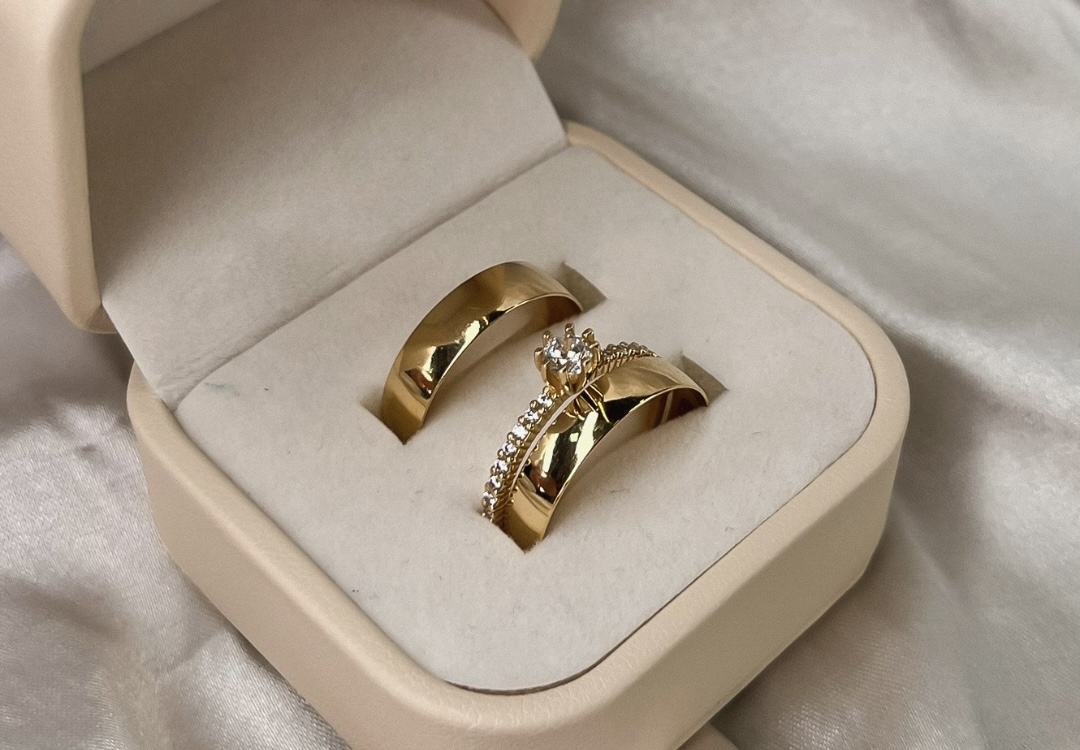 Alianças em ouro exclusivas da OUROZION